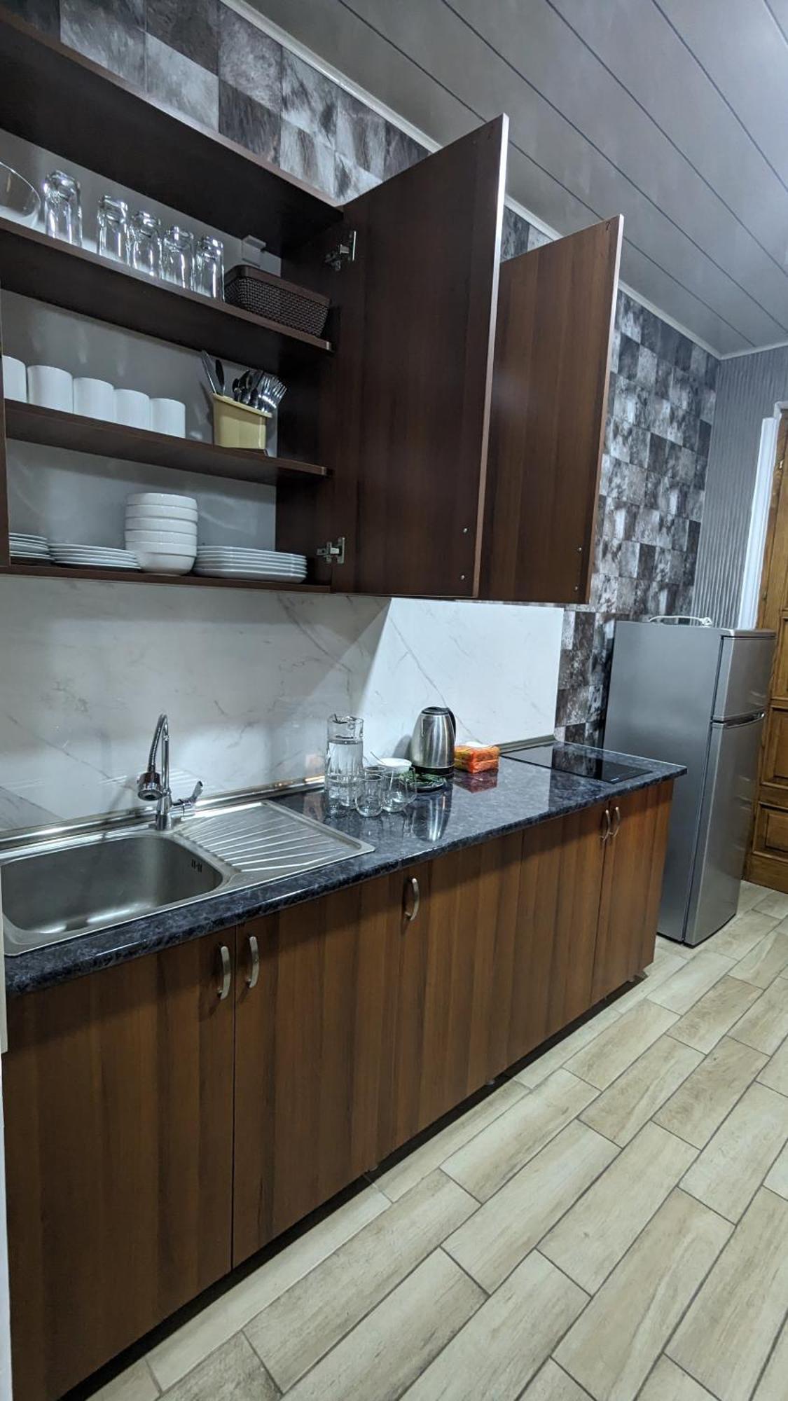 Dkd-bridge Hotel Tbilisi Eksteriør billede
