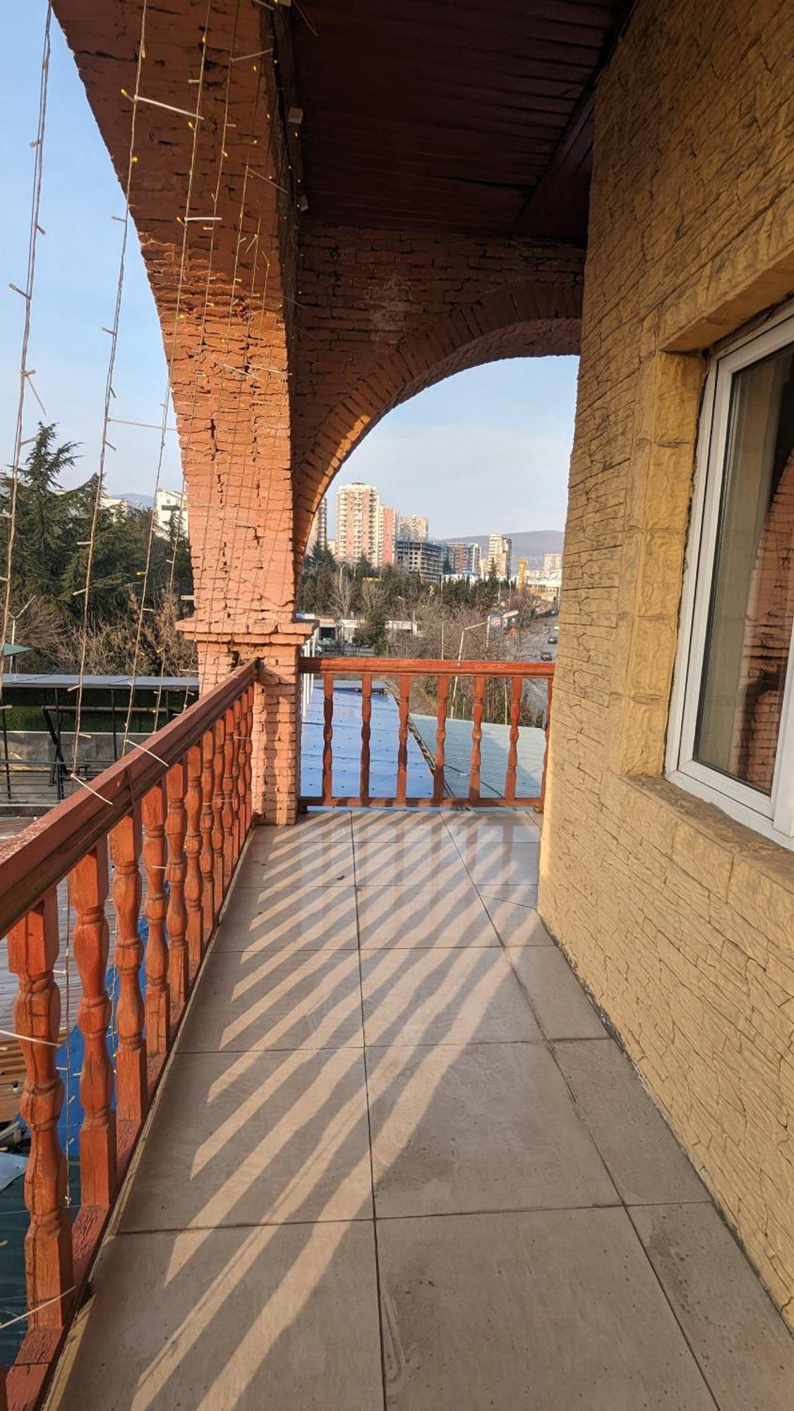 Dkd-bridge Hotel Tbilisi Eksteriør billede