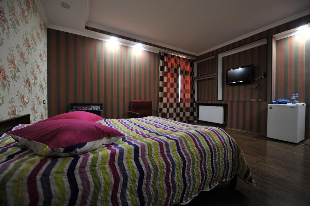Dkd-bridge Hotel Tbilisi Eksteriør billede