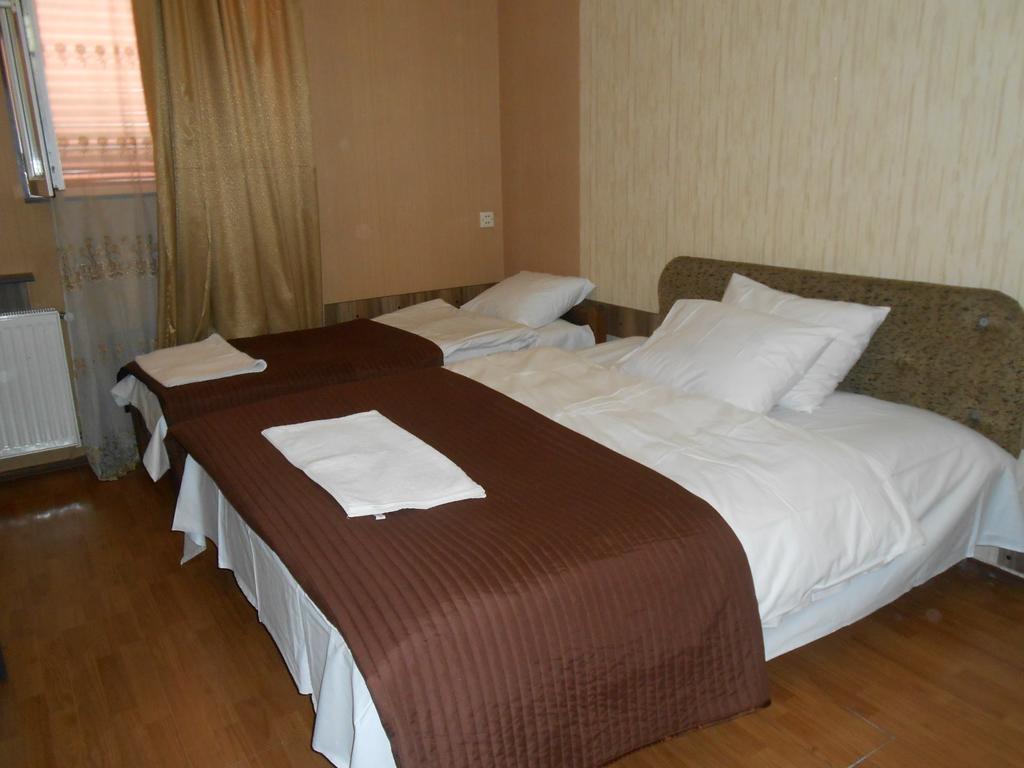 Dkd-bridge Hotel Tbilisi Eksteriør billede