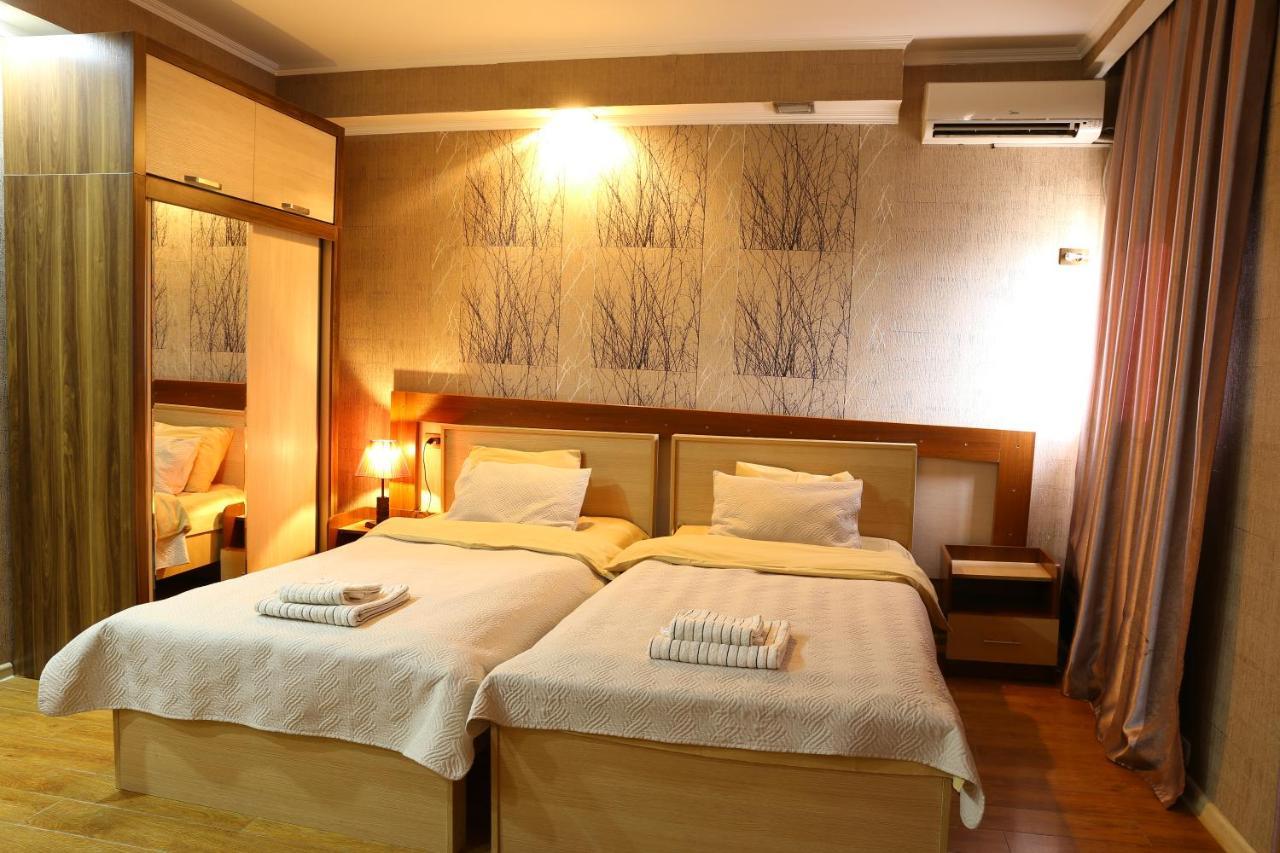 Dkd-bridge Hotel Tbilisi Eksteriør billede